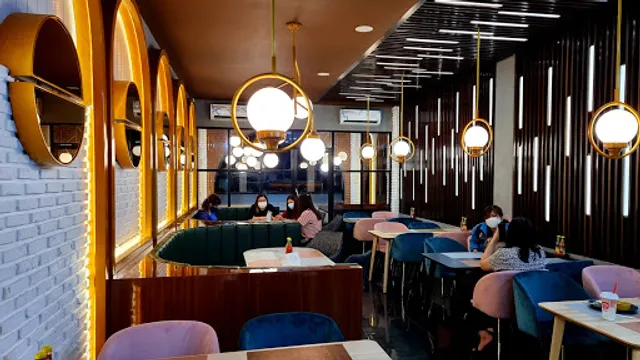 KOPPI & STEAK INDUSTRY