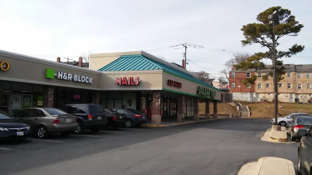 Arbutus Shopping Plaza