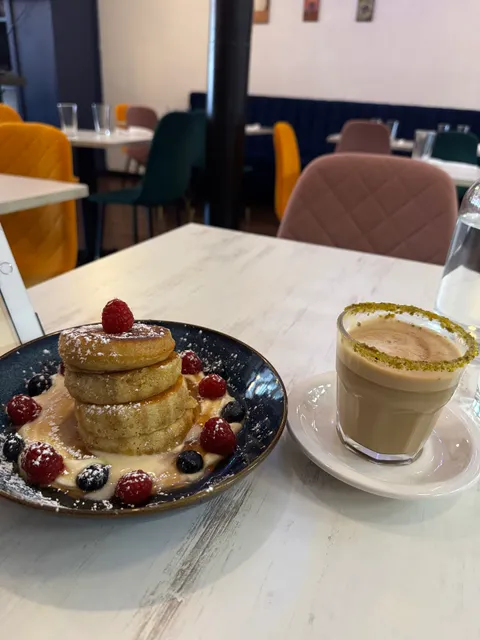 Mood Restaurant & Cafe