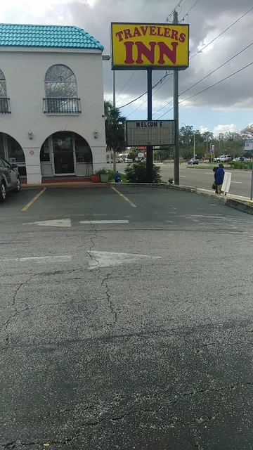 Travelers Inn