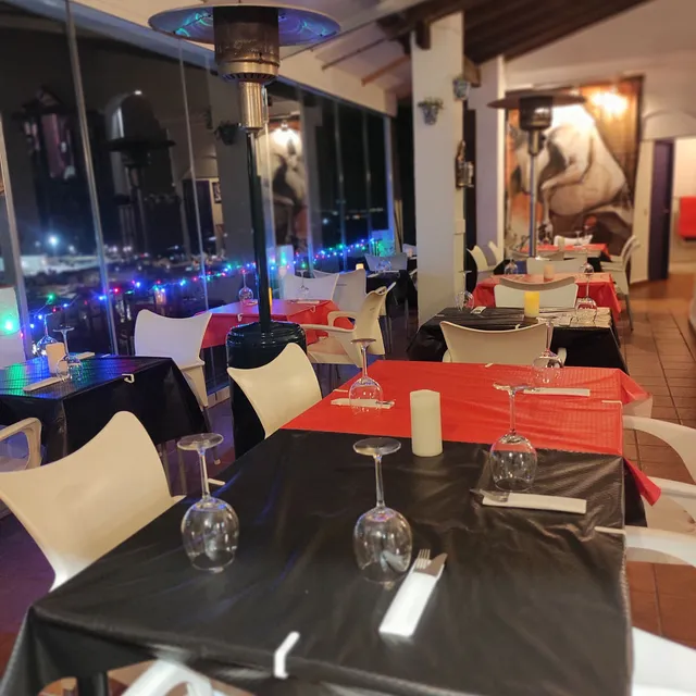 RESTAURANTE LA TRAVIESA