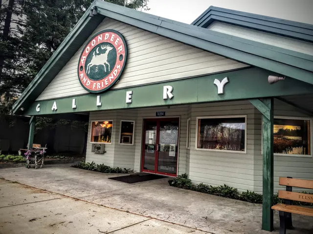 Moondeer & Friends Gallery