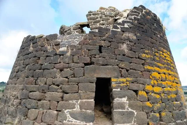 Nuraghe Oes