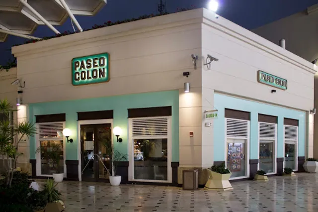 Oliver - Jockey Plaza