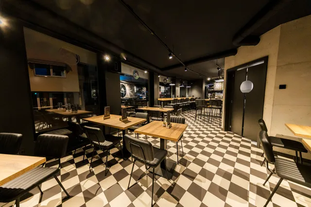 Quh - Burger | Fritten | Streetfood