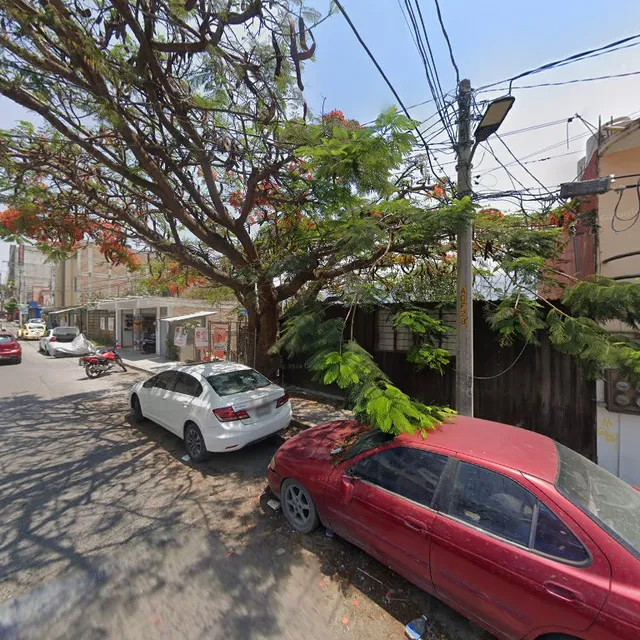 MARISQUERIA LA CURVA