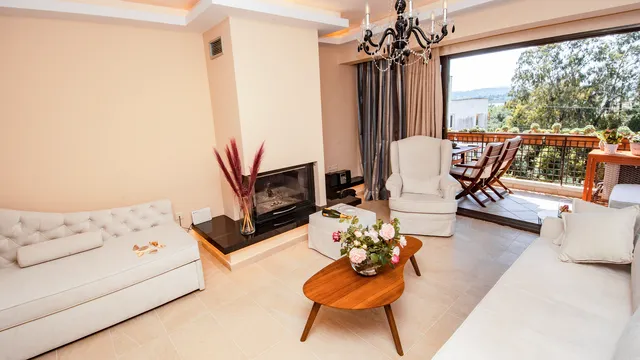 NINOS LUXURY APARTMENT