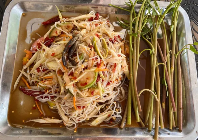 ร้านครัวสะมะ 39 ร้าน 16 หาดนางรำ