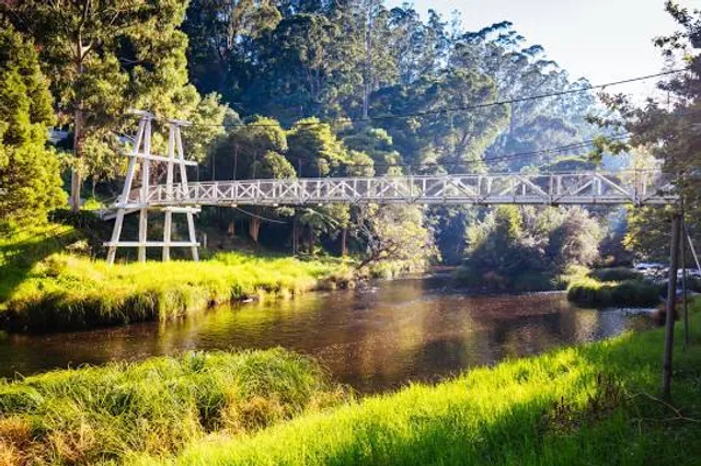 Warburton Swing Bridge