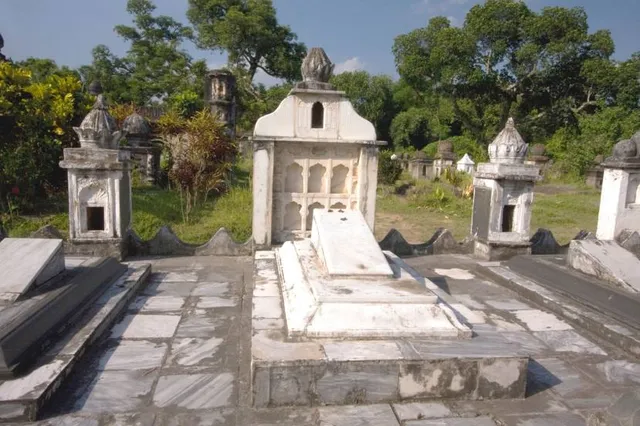 Tomb Of Azimunnisa Begum