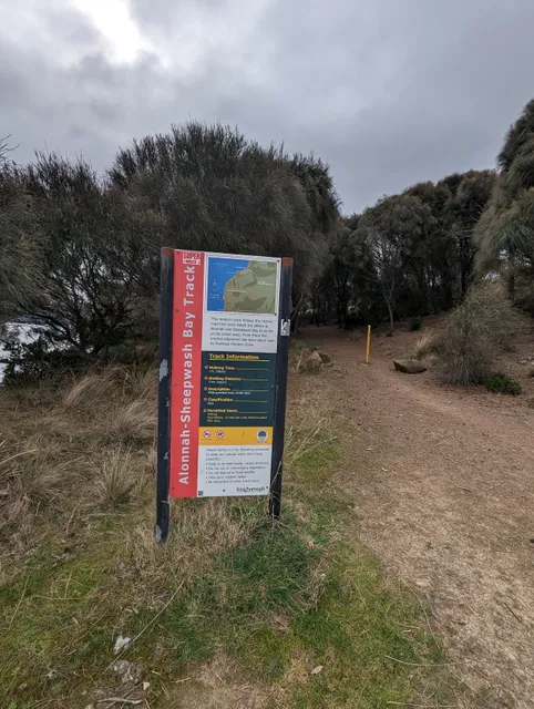 Alonnah Sheepwash Bay Track