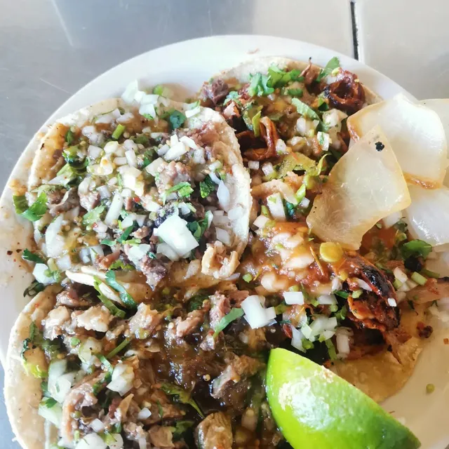 Taquería Los Cuñados