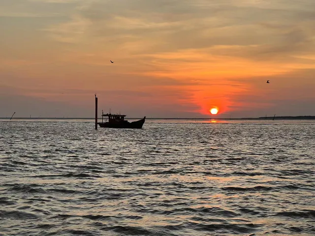 Sky Mirror Bintang Ceria Tour Sdn Bhd