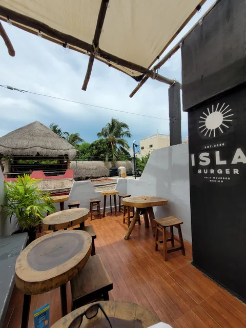 ISLA BURGER