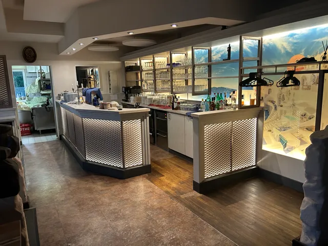 Restaurant Syrtaki (Küche bis 20 Uhr, Montags Ruhetag)