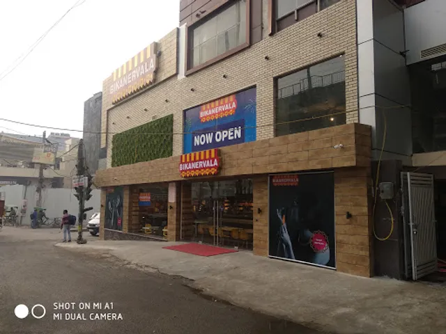 Bikanervala | Krishna Nagar