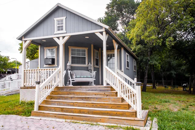 Waterfront Hideaway Ranch