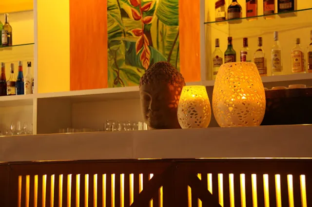 Cargo Club Cafe & Restaurant