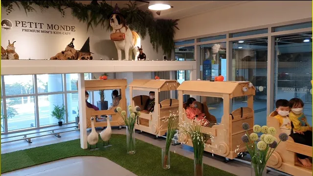 쁘띠몽드 마포중앙도서관점