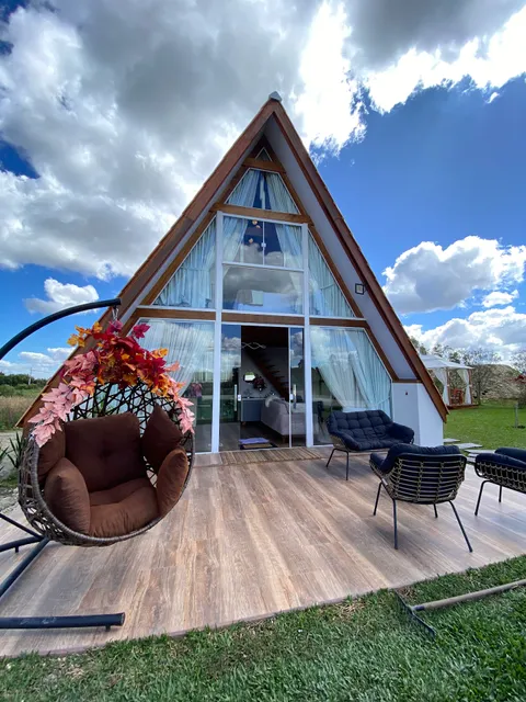 CHALÉ LAGO ENCANTADO