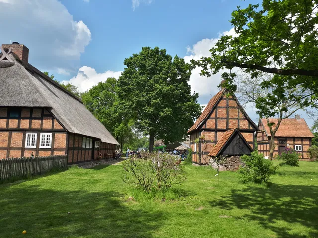 Lilienhof - Worphüser Heimotfrünn