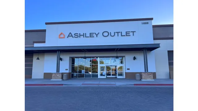 Ashley Outlet