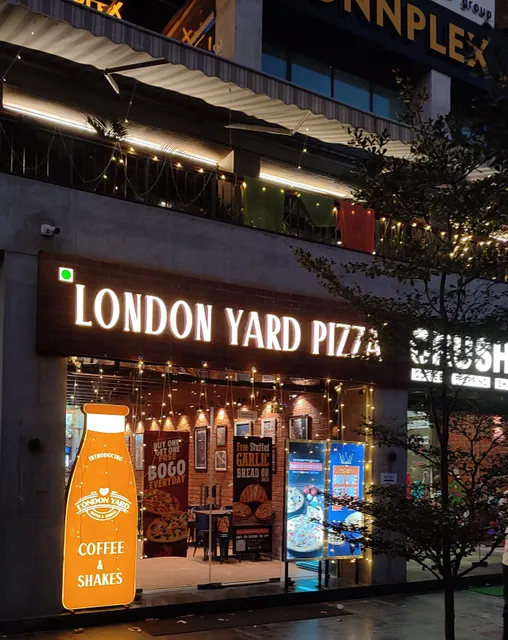 London Yard Pizza
