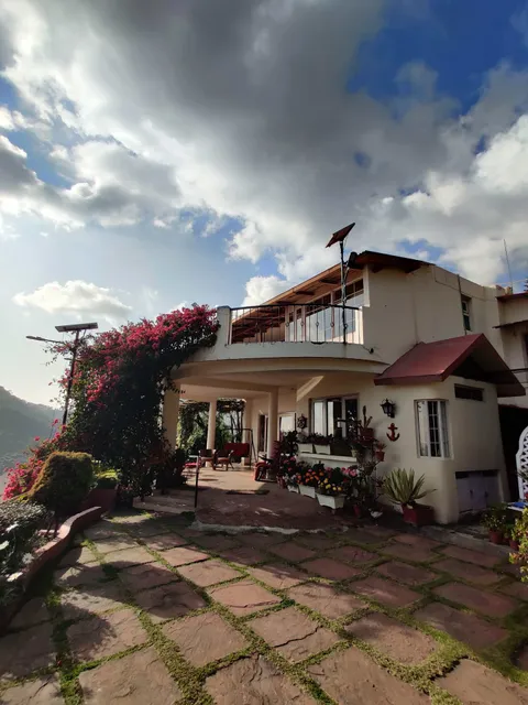 Shalom Cottage by Planet Stays