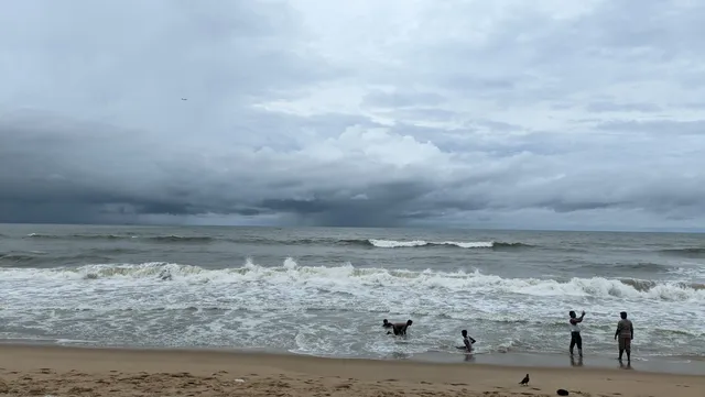 Pattinapakkam beach