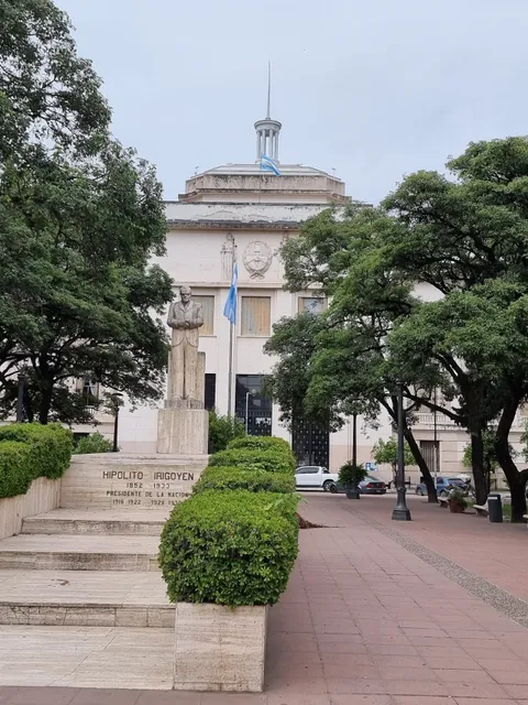 Hipólito Yrigoyen Plaza
