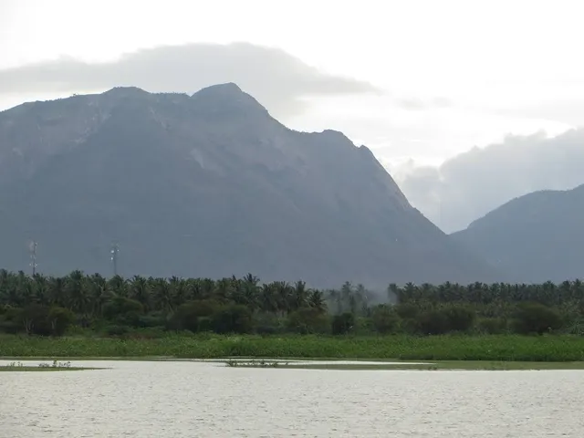 Perur Lake