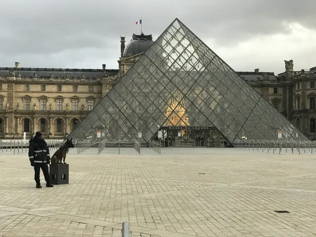 Sociedad de amigos del Louvre