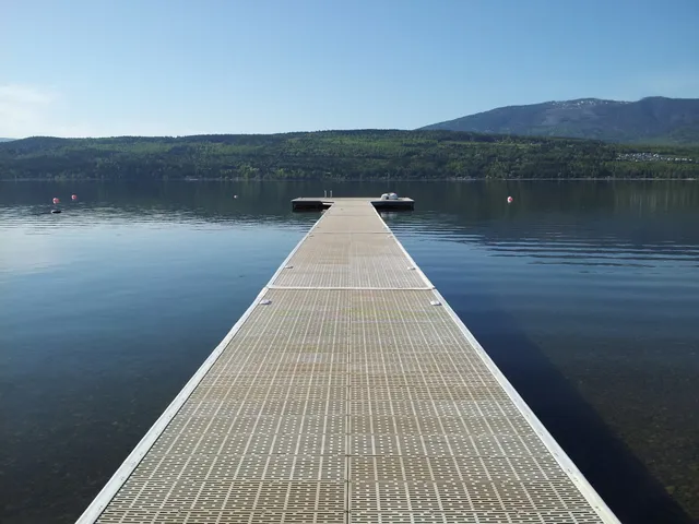 Scotch Creek Cottages