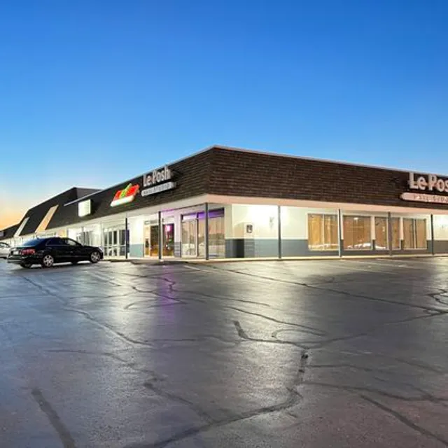 Liberty Commons Shopping Center