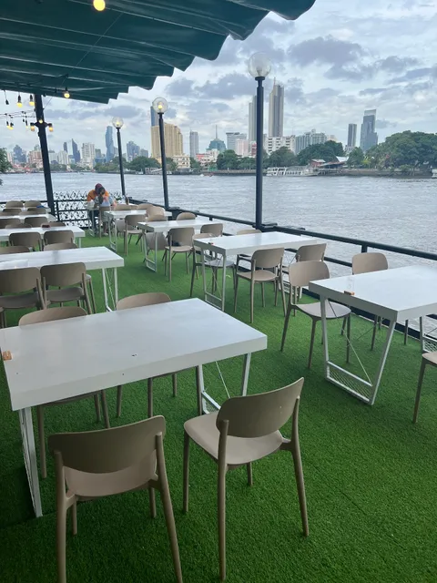 ภู Kitchen สวนอาหารริมแม่น้ำเจ้าพระยา