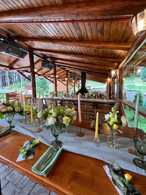 Restaurant Vânătorul în Poiana Brașov