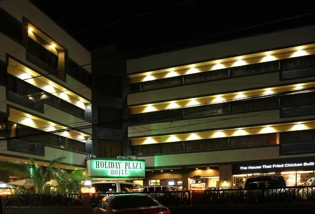 Holiday Plaza Hotel