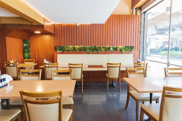 Fahana Italian (Halal)