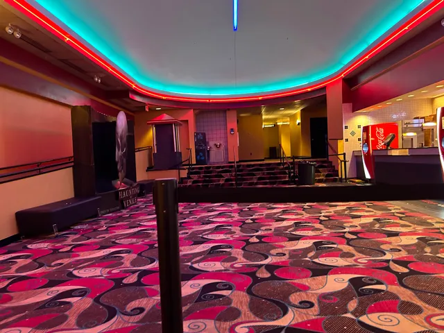 Southwest Theaters Turtle Creek 9