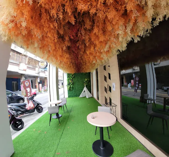 AcornCake&CafeFood°生日蛋糕.過年禮盒.客製蛋糕｜聖誕節活動場地｜外燴抓周派對慶生