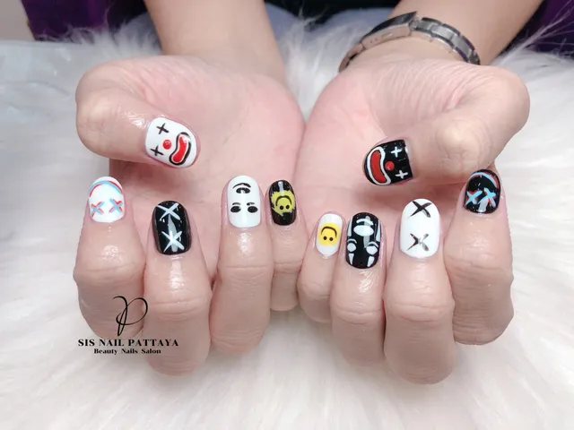 ร้าน SIS NAIL สาขา 2 ซ สยาม ทำเล็บ ต่อขนตา สอนทำเล็บพัทยา