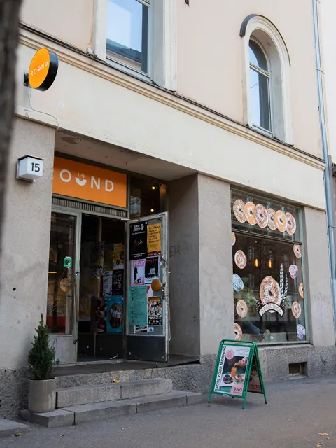 Round Kallio Café