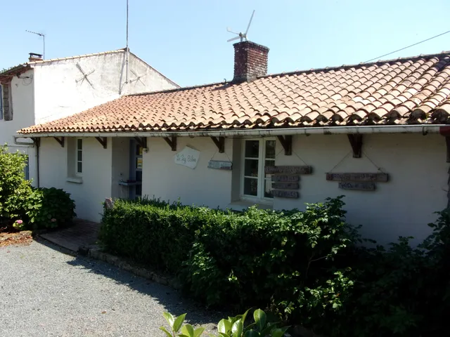 Le Puy Babin : Chambre d'hôtes - Table d'hôtes - Gîte rural - Aire naturelle de camping