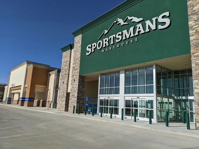 Sportsman's Warehouse