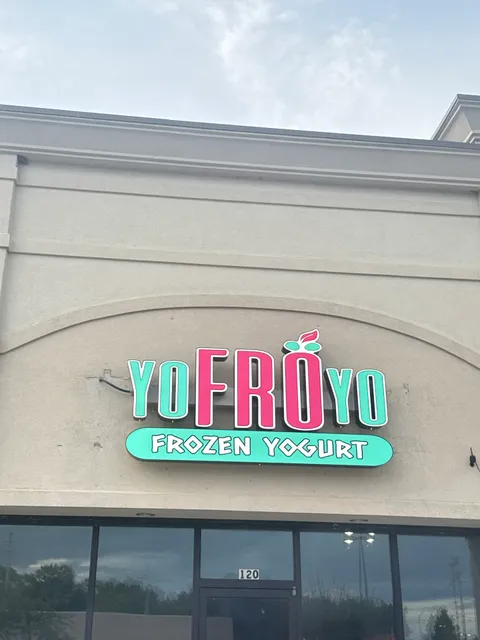YoFroYo Frozen Yogurt & Smoothies