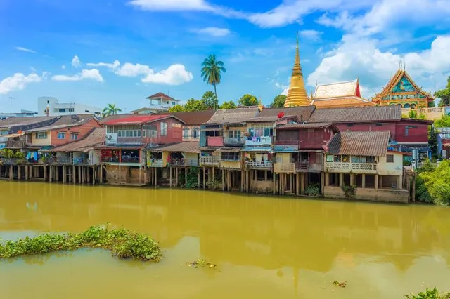 Chanthaboon Waterfront Community