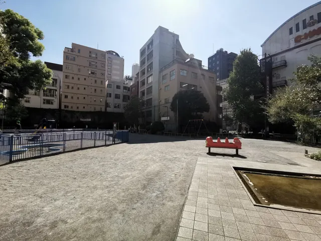 Nishikanda Park