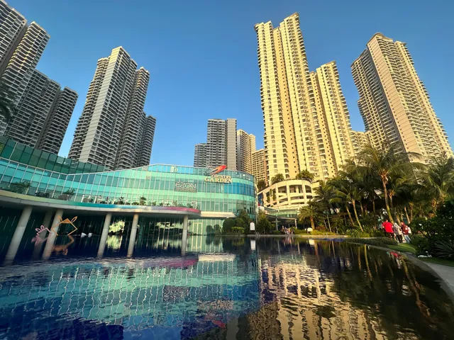 Lido Beach Country Garden