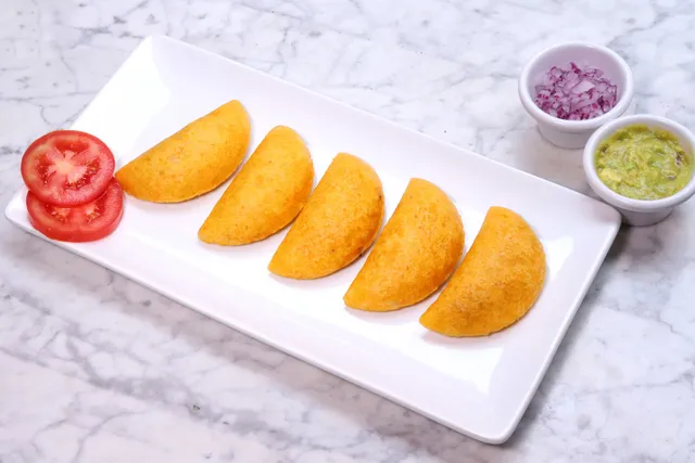 Pedro Mandinga Rum Bar & Café