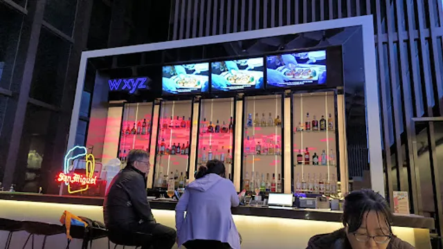 W XYZ(SM) Bar